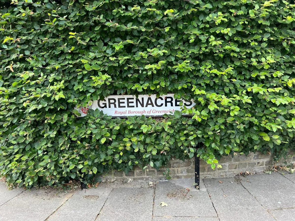 Apartment Maisonette Brecon Court Eltham