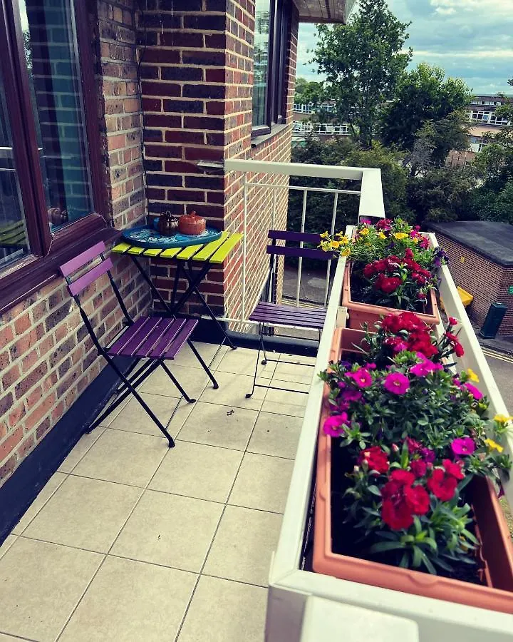 Maisonette Brecon Court Eltham Apartment