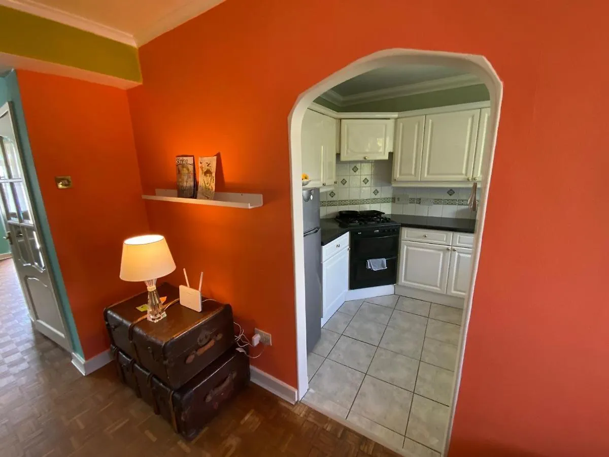 Maisonette Brecon Court Eltham